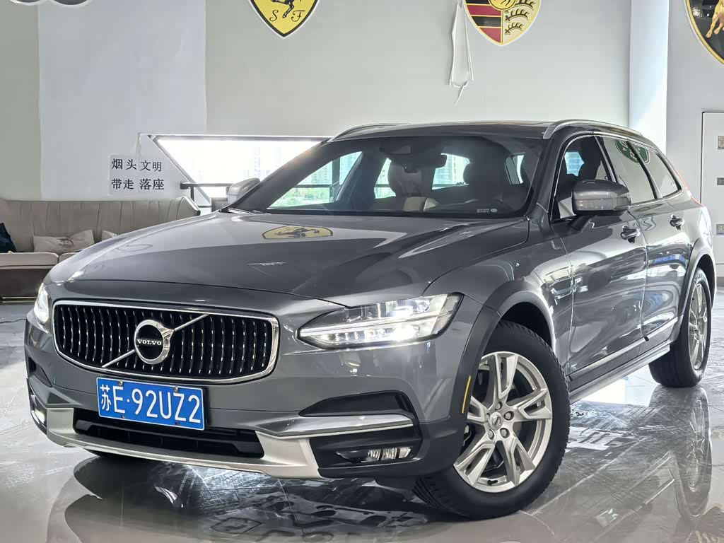 Volvo V90
