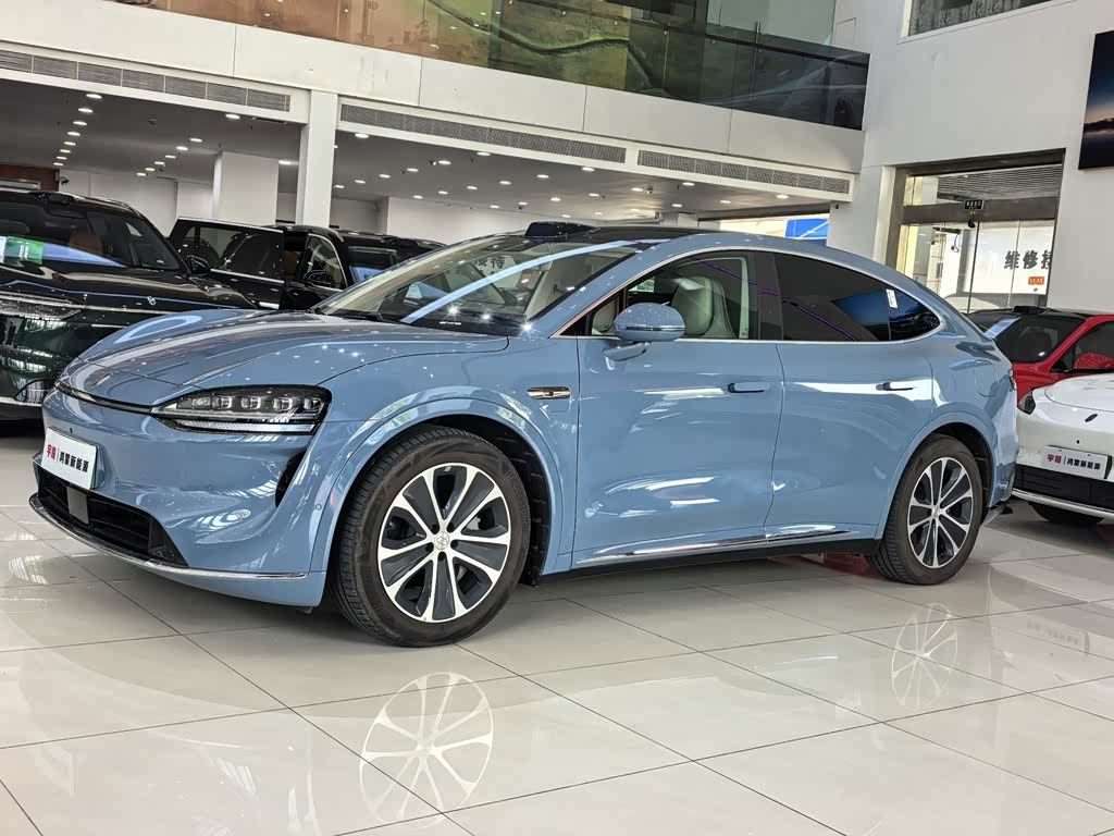 Luxeed R7