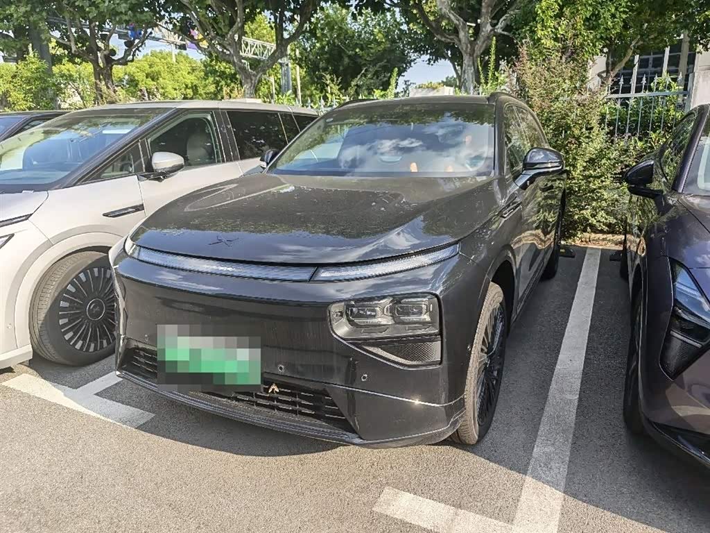 Xpeng G9