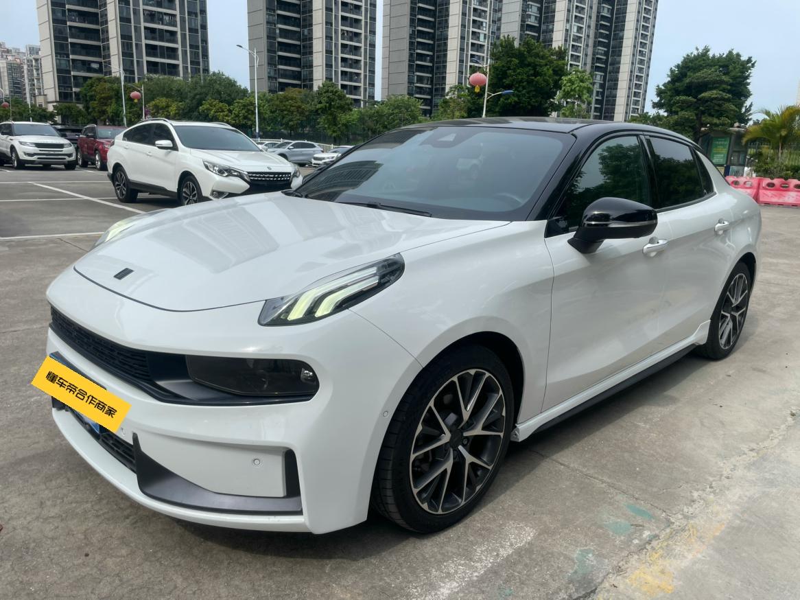 Lynk & Co 03