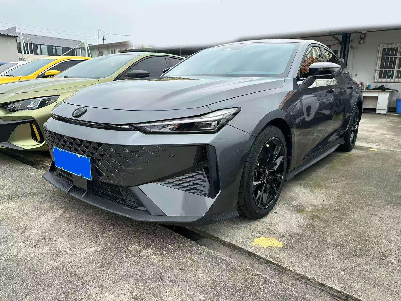Changan UNI-V