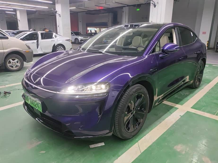 Luxeed R7