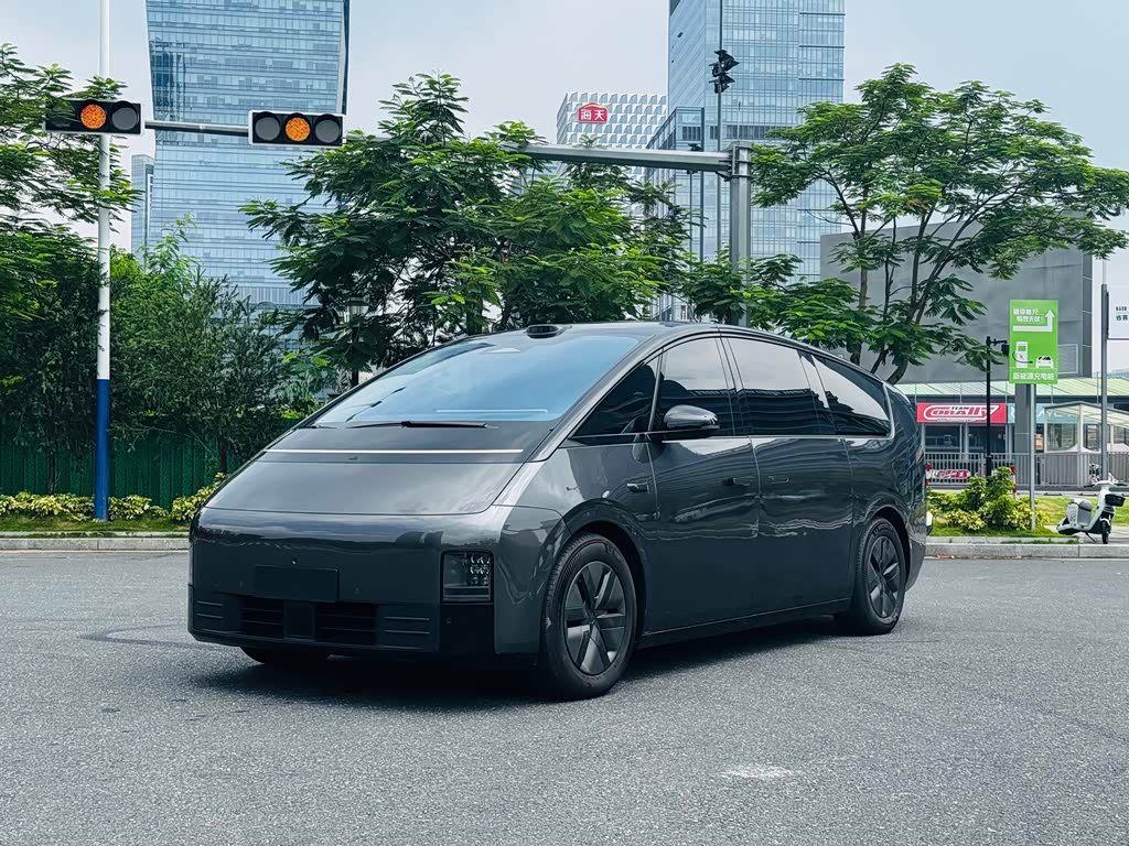 Li Auto MEGA