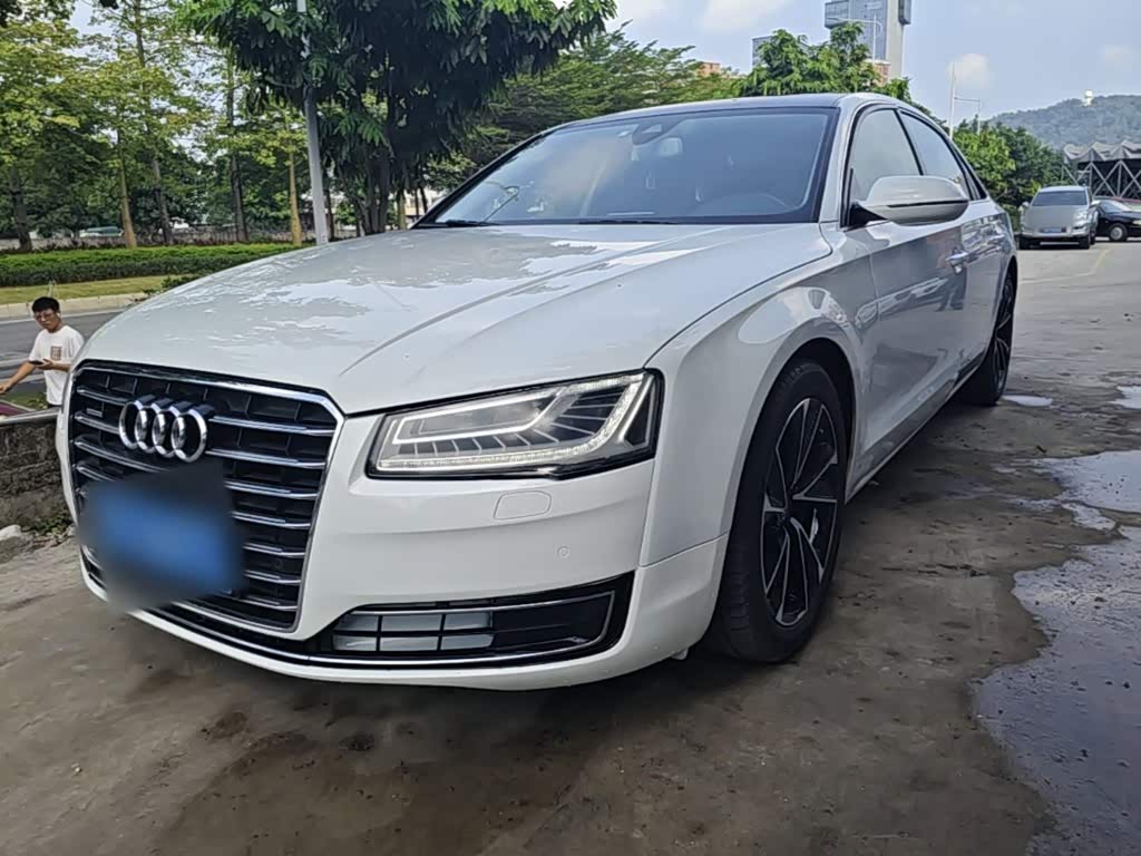 Audi A8
