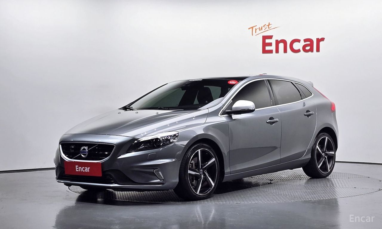 Volvo V40