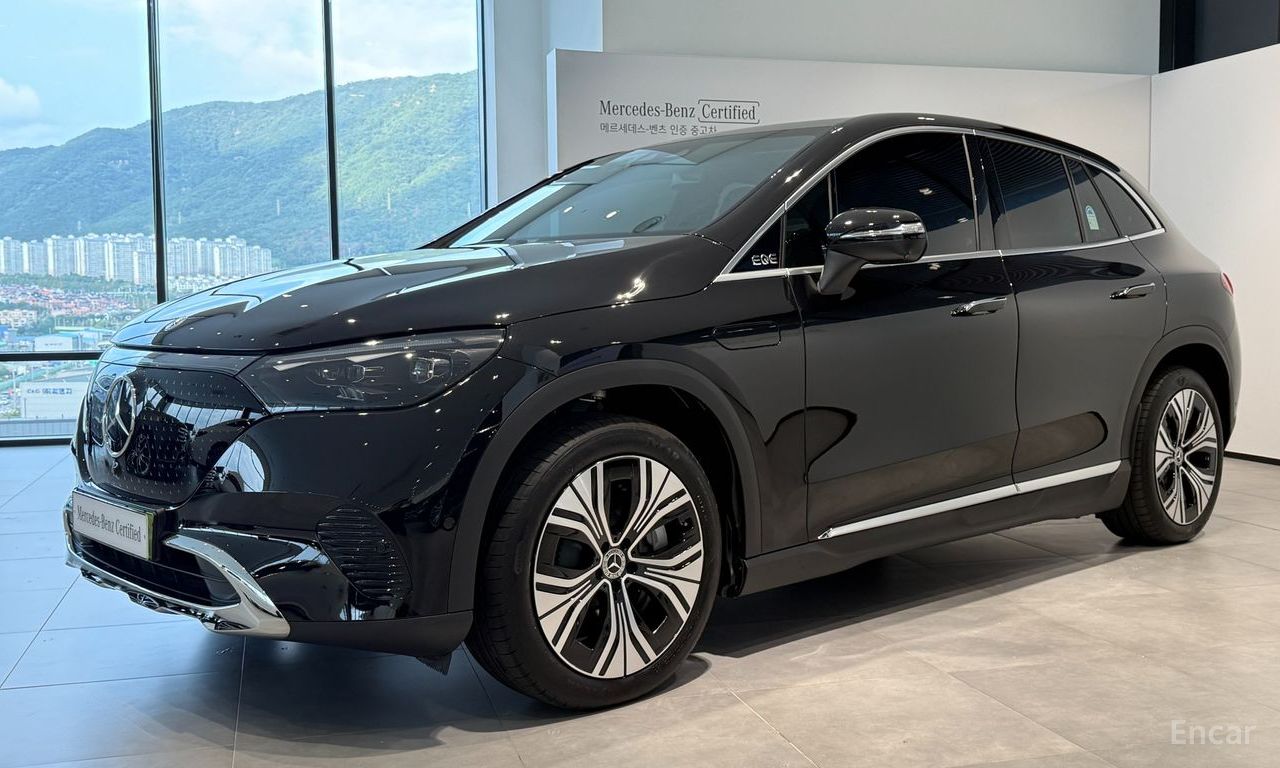 Mercedes-Benz EQE