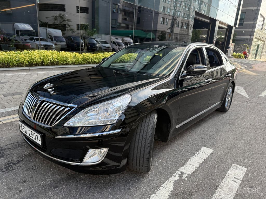 Hyundai Equus