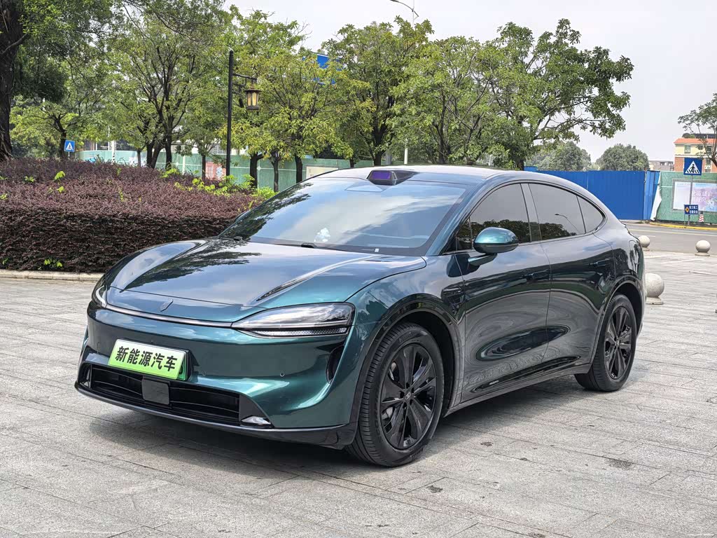 Luxeed R7