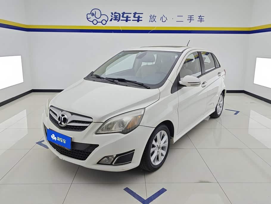 BAIC E