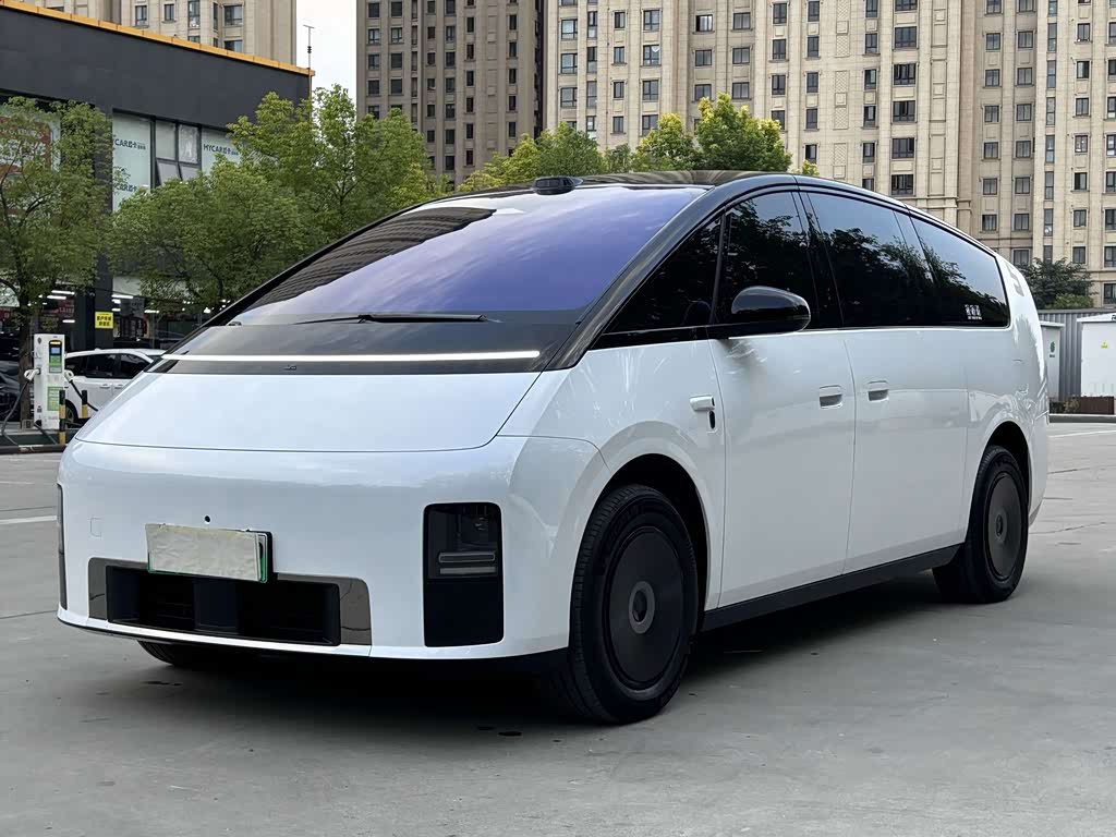 Li Auto MEGA