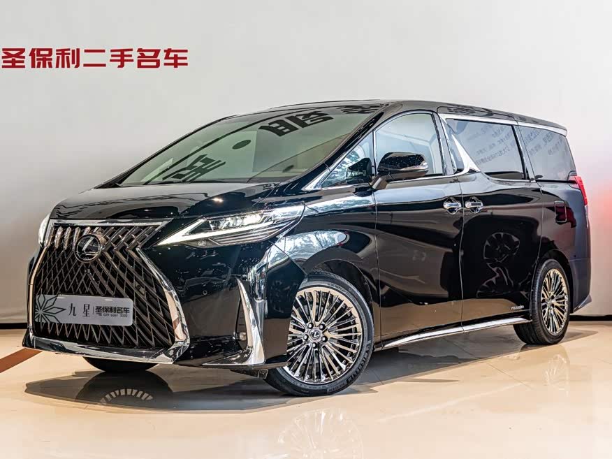 Lexus LM