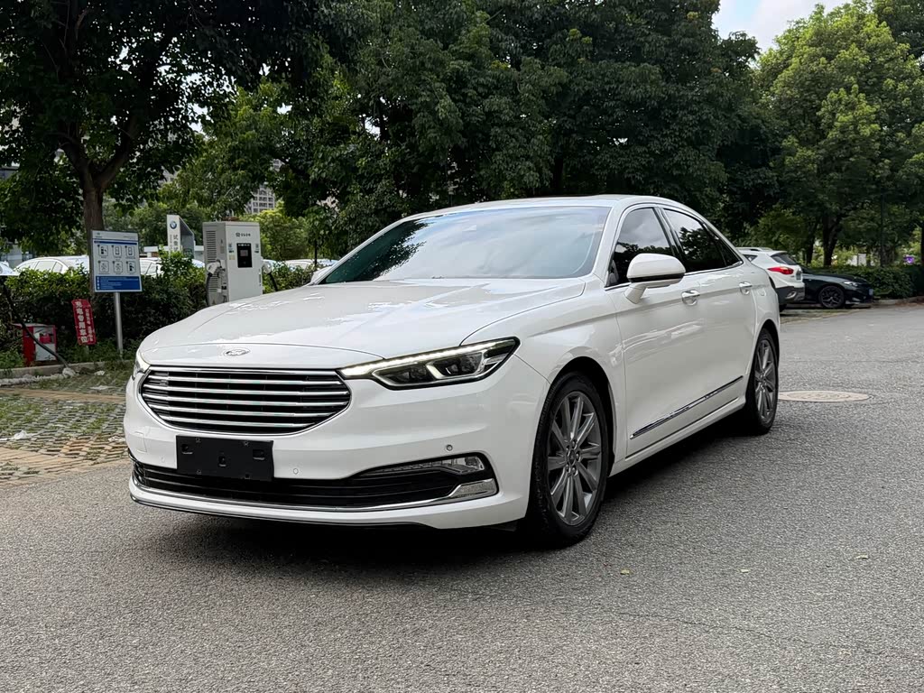 Ford Taurus