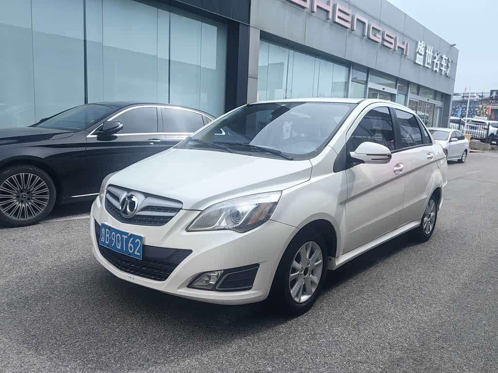 BAIC E