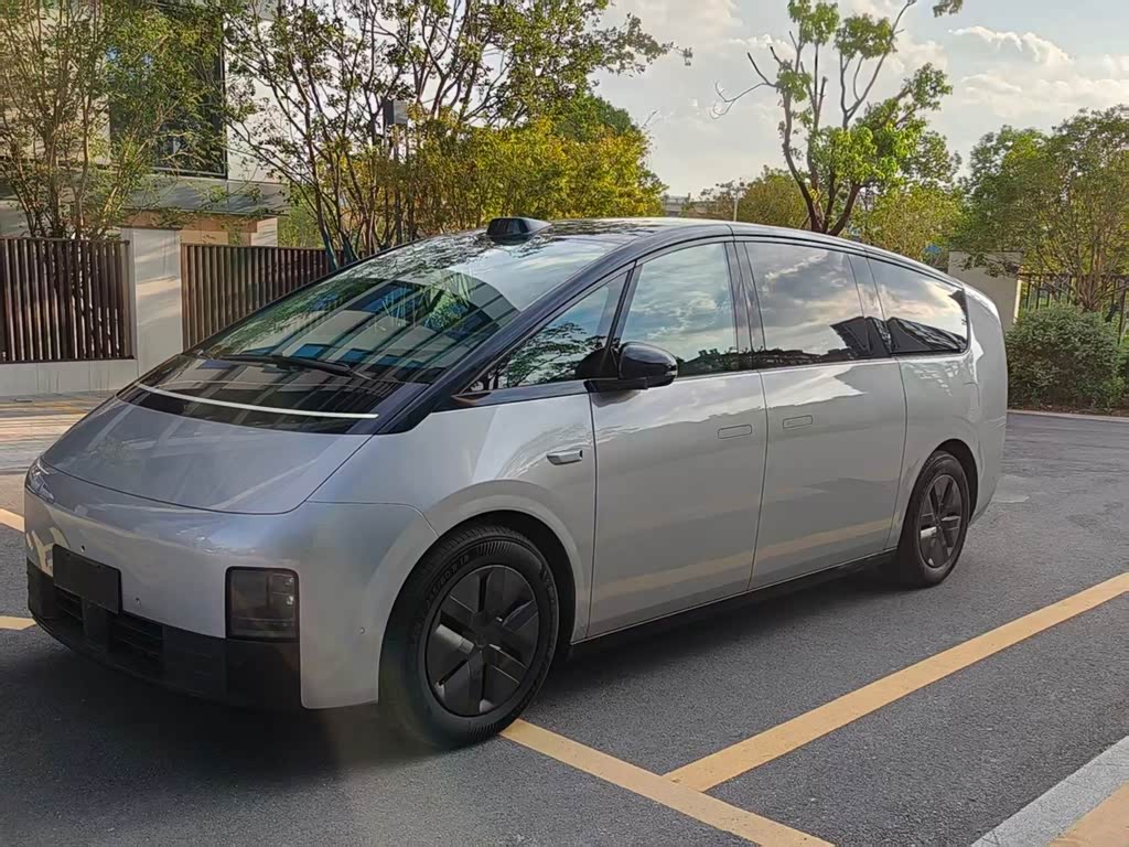 Li Auto MEGA