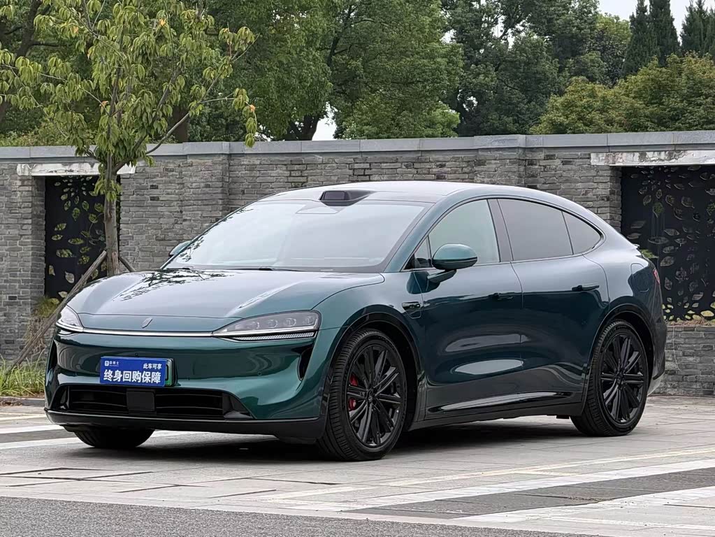 Luxeed R7