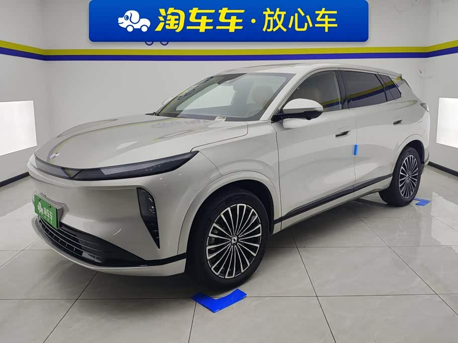 Dongfeng L8
