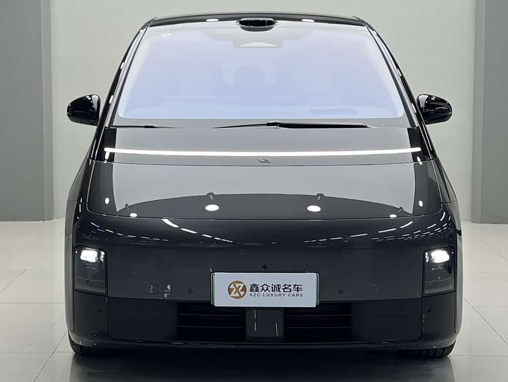 Li Auto MEGA