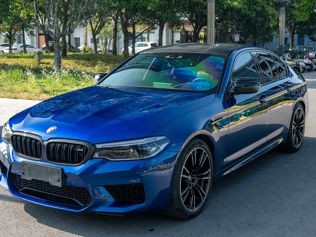 BMW M5