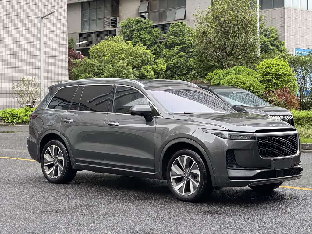 Li Auto ONE
