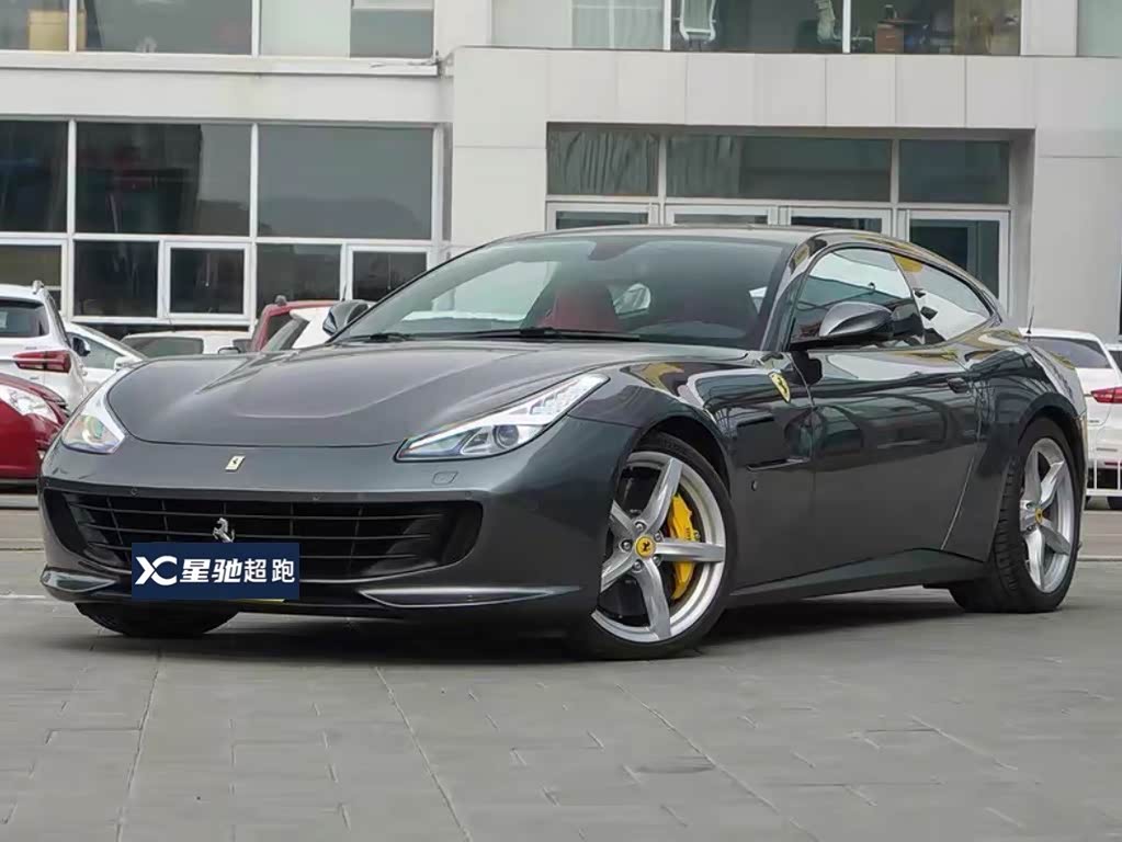 Ferrari GTC4Lusso