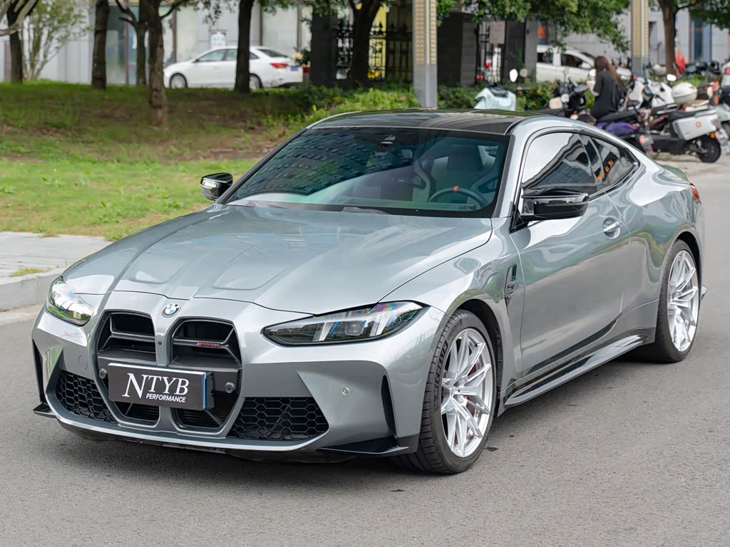 BMW M4