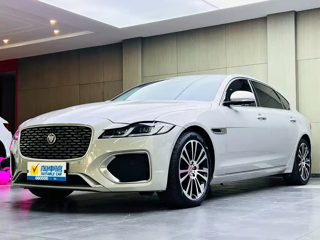 Jaguar XFL