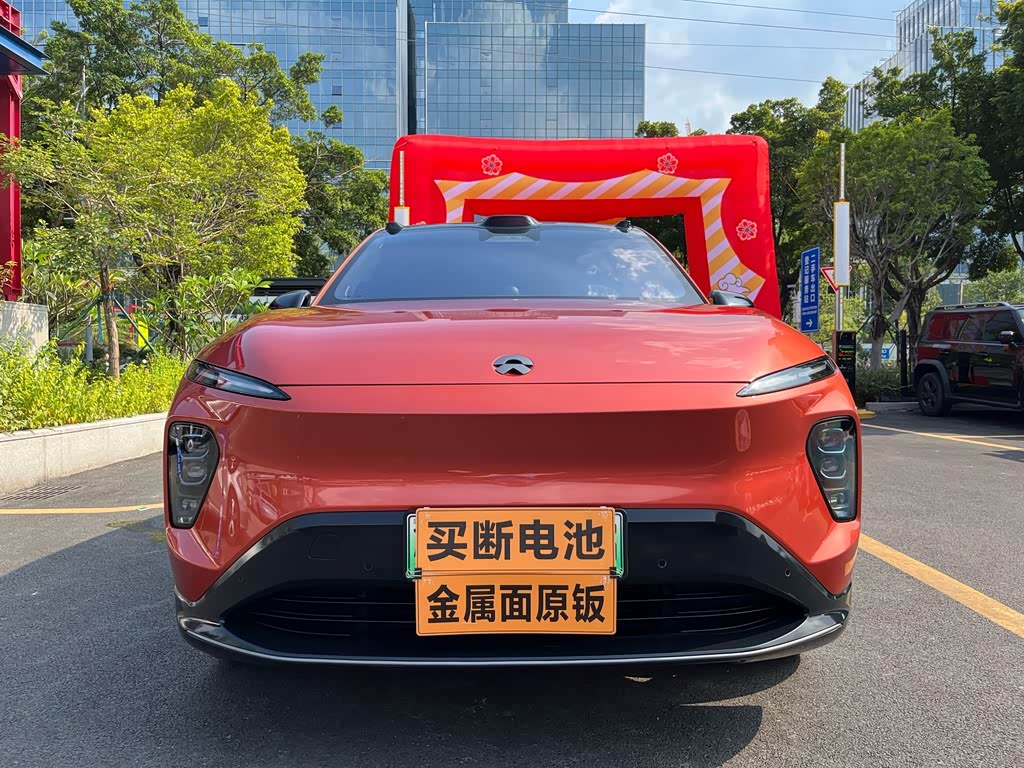NIO EC7