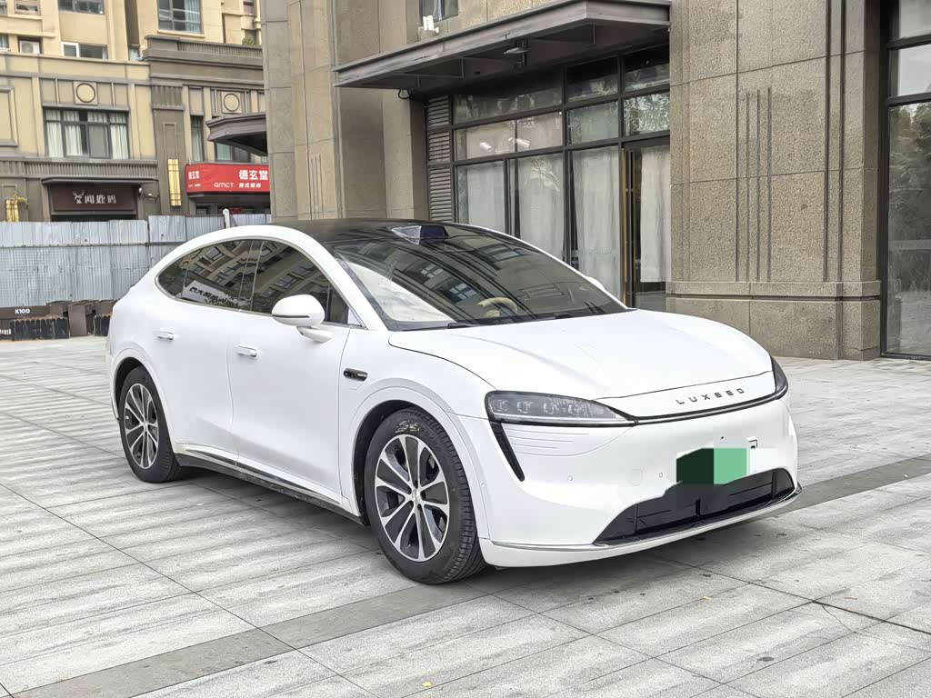 Luxeed R7