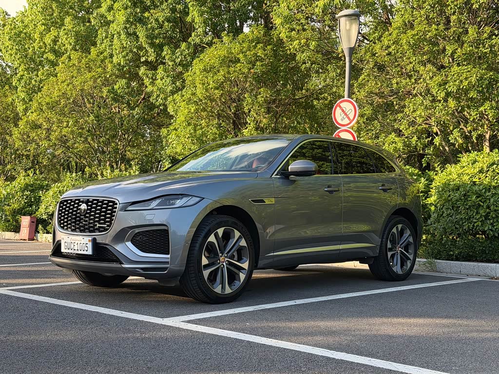 Jaguar F-Pace