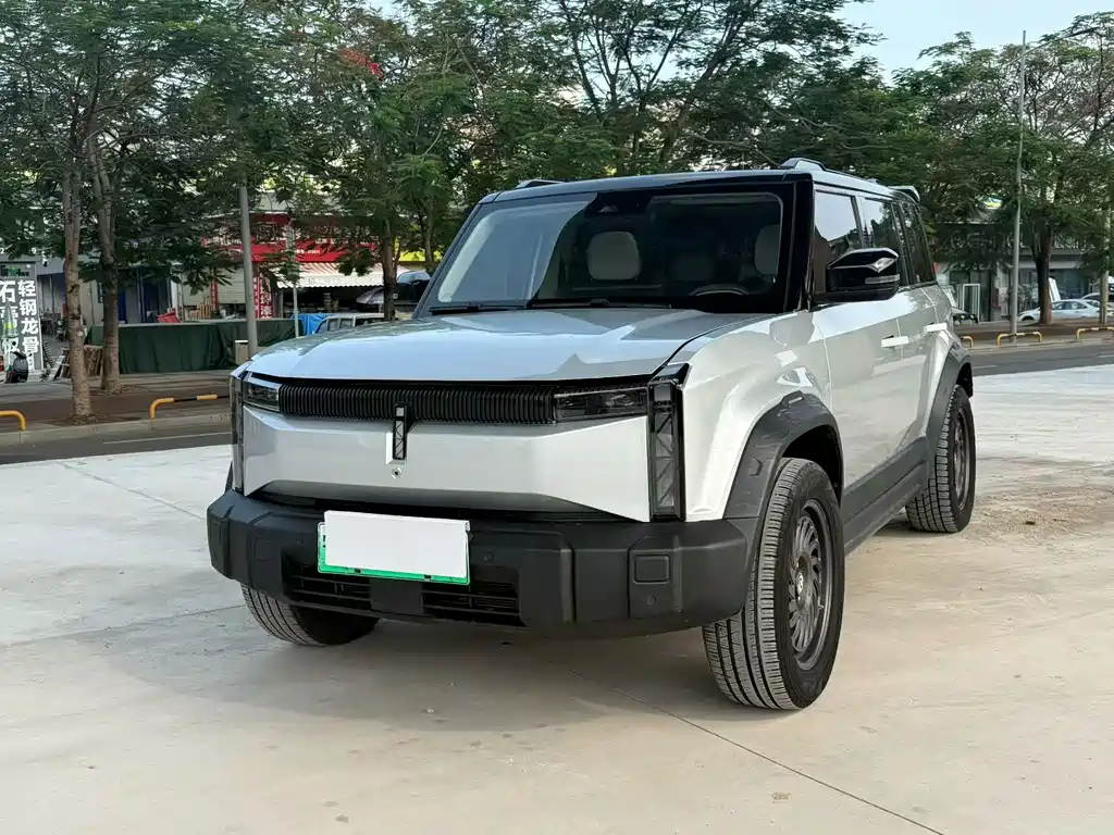 iCar 03