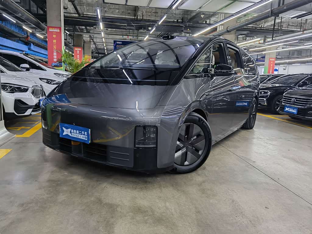 Li Auto MEGA