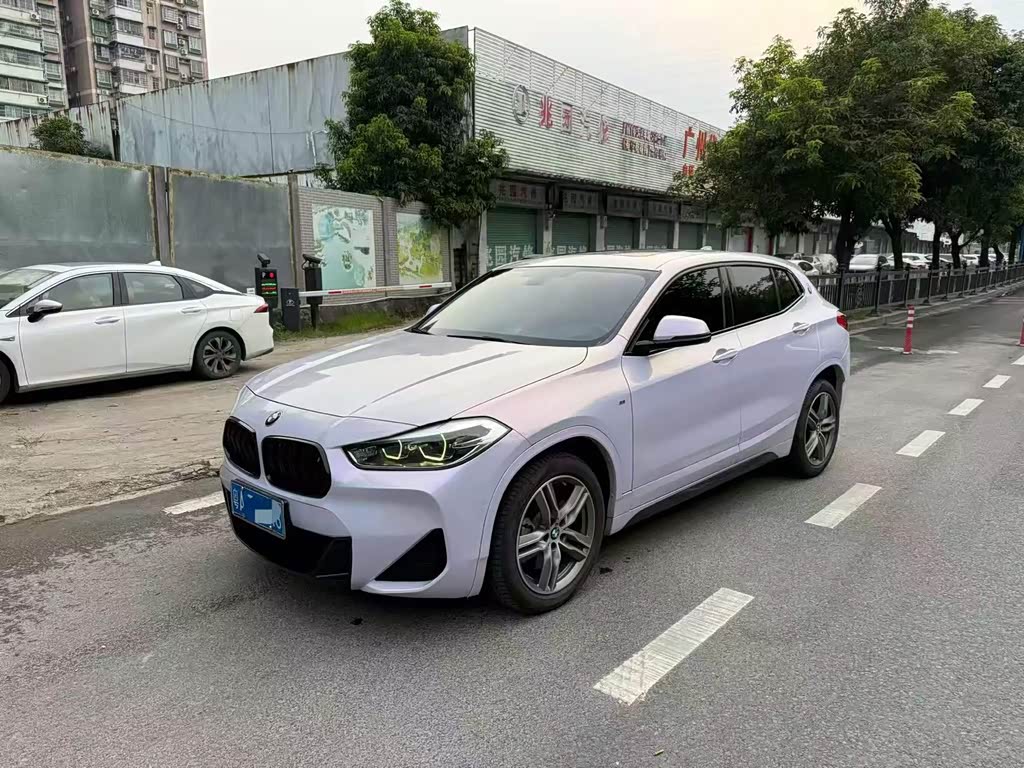 BMW X2