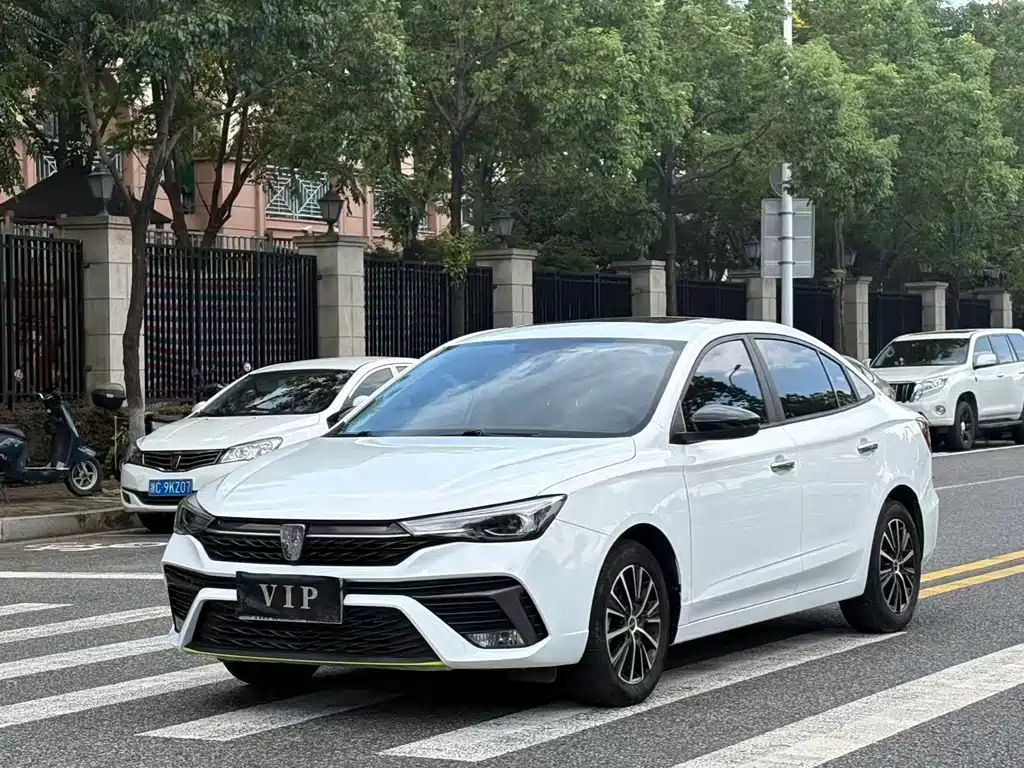 Roewe i5