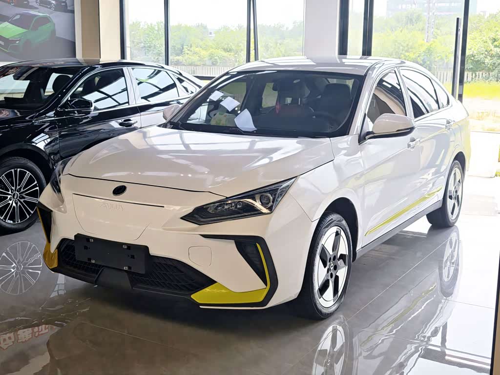 Dongfeng E70