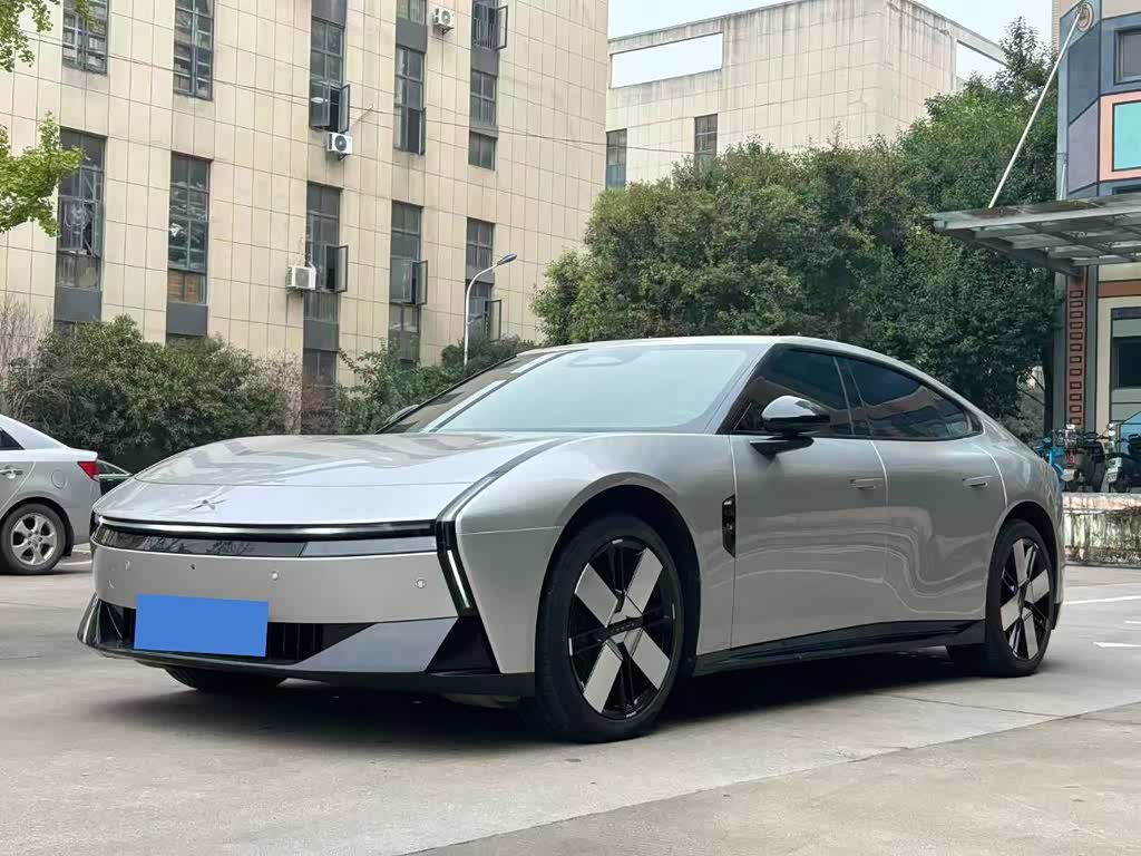 Xpeng P7