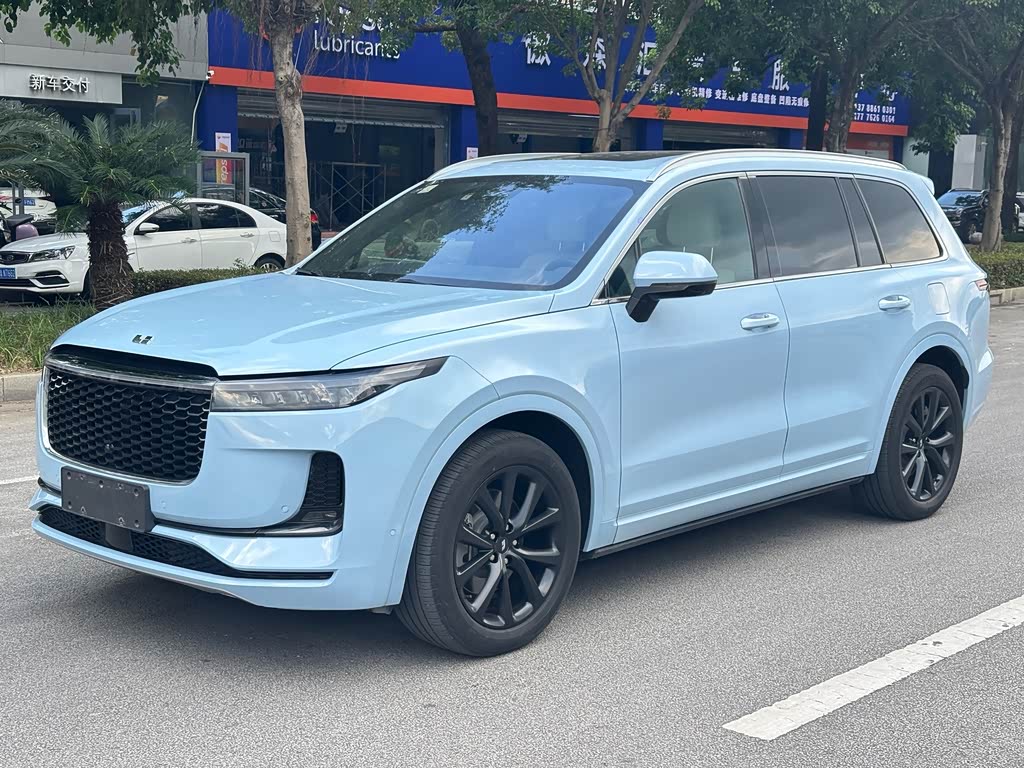 Li Auto ONE