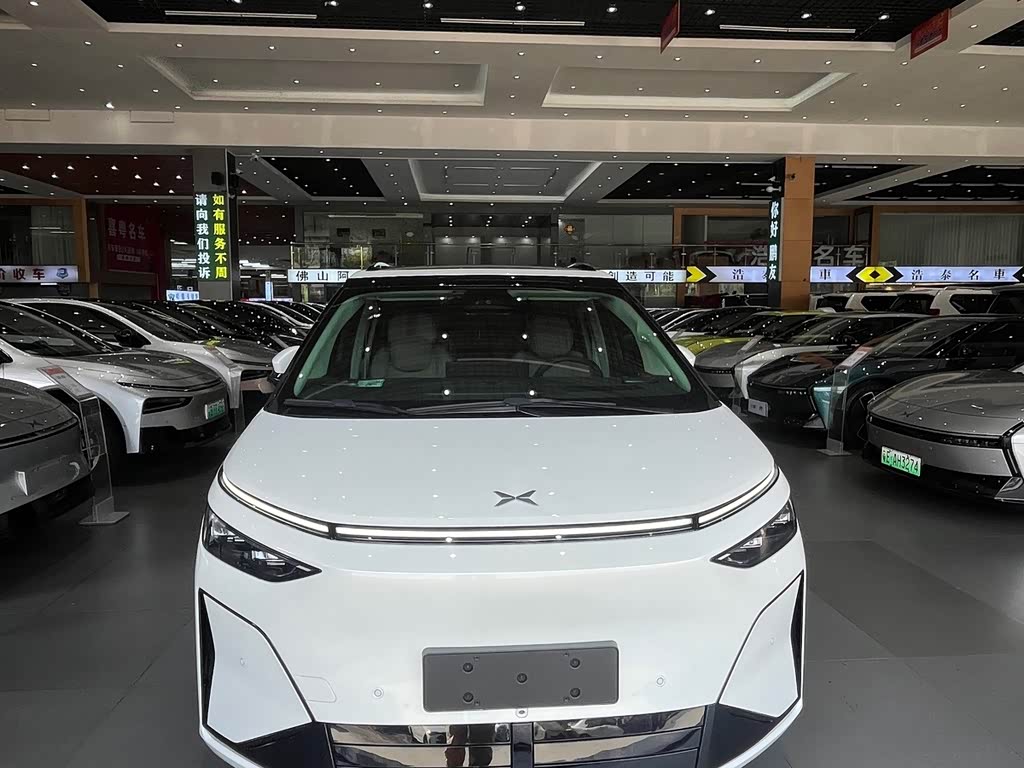 Xpeng X9