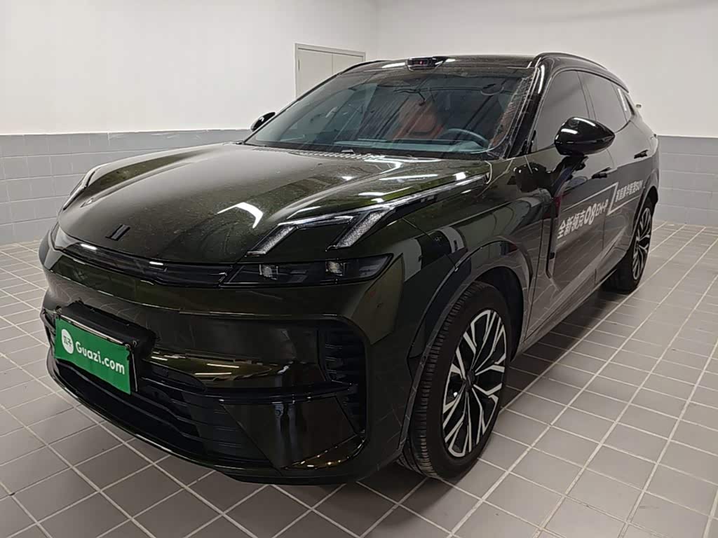 Lynk & Co 08 EM-P