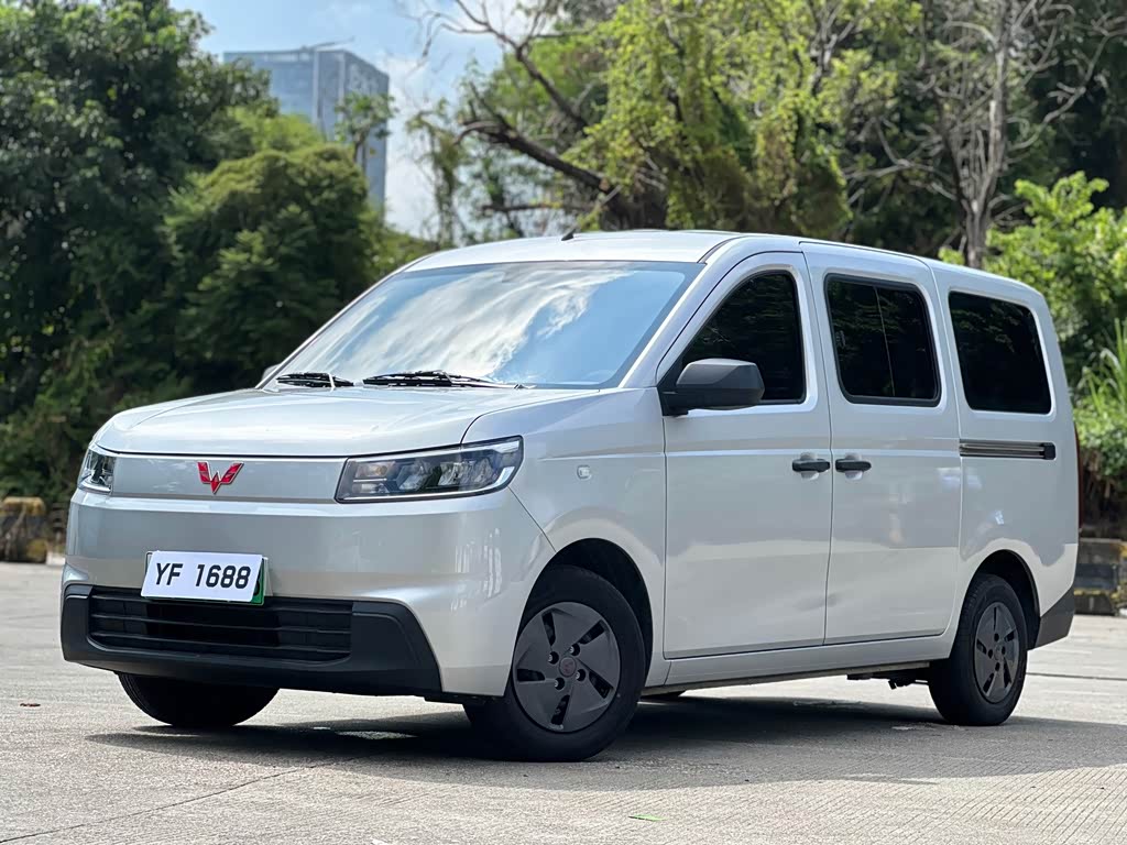 Wuling RongguangEV