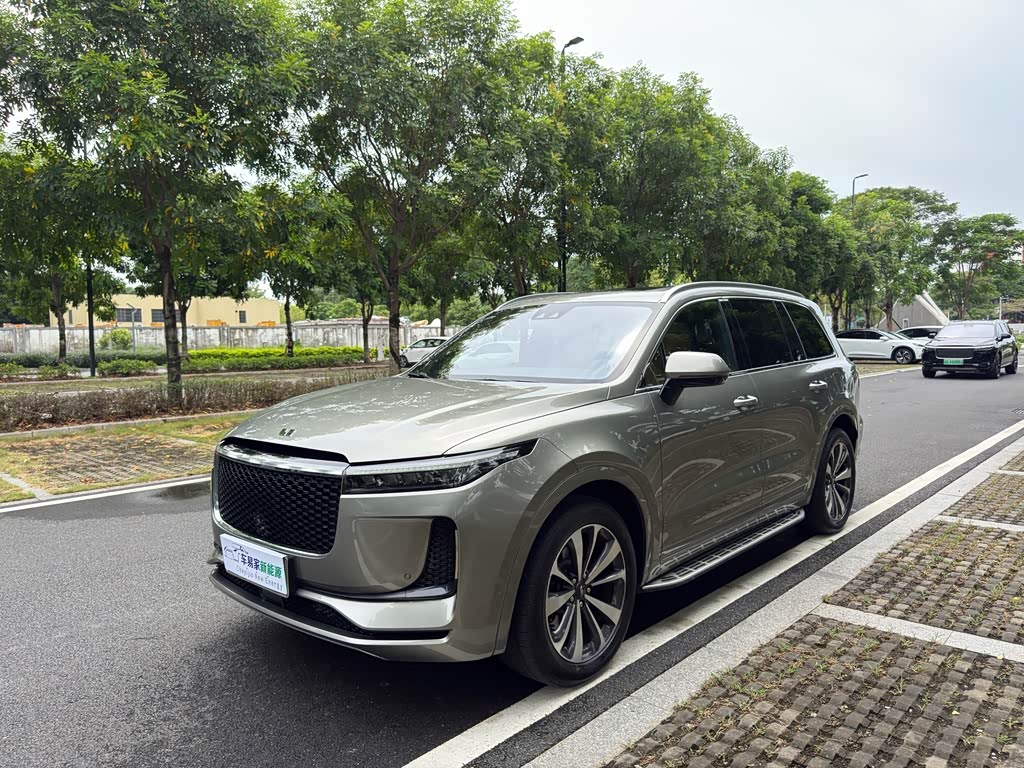 Li Auto ONE