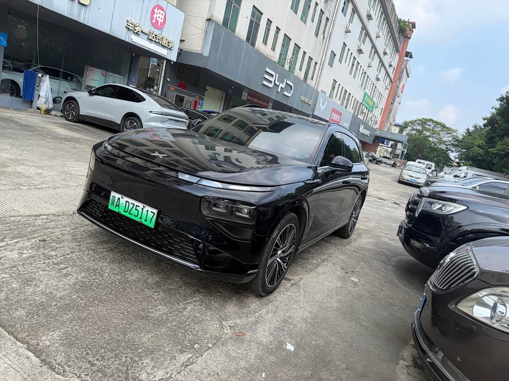 Xpeng G9