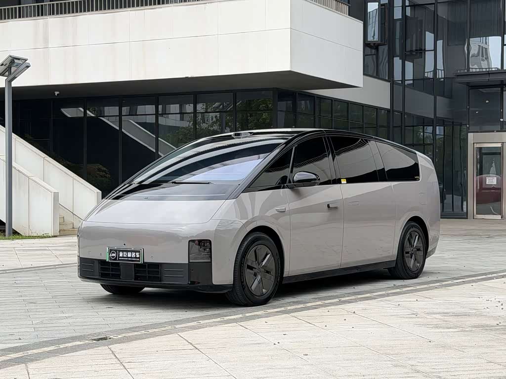Li Auto MEGA