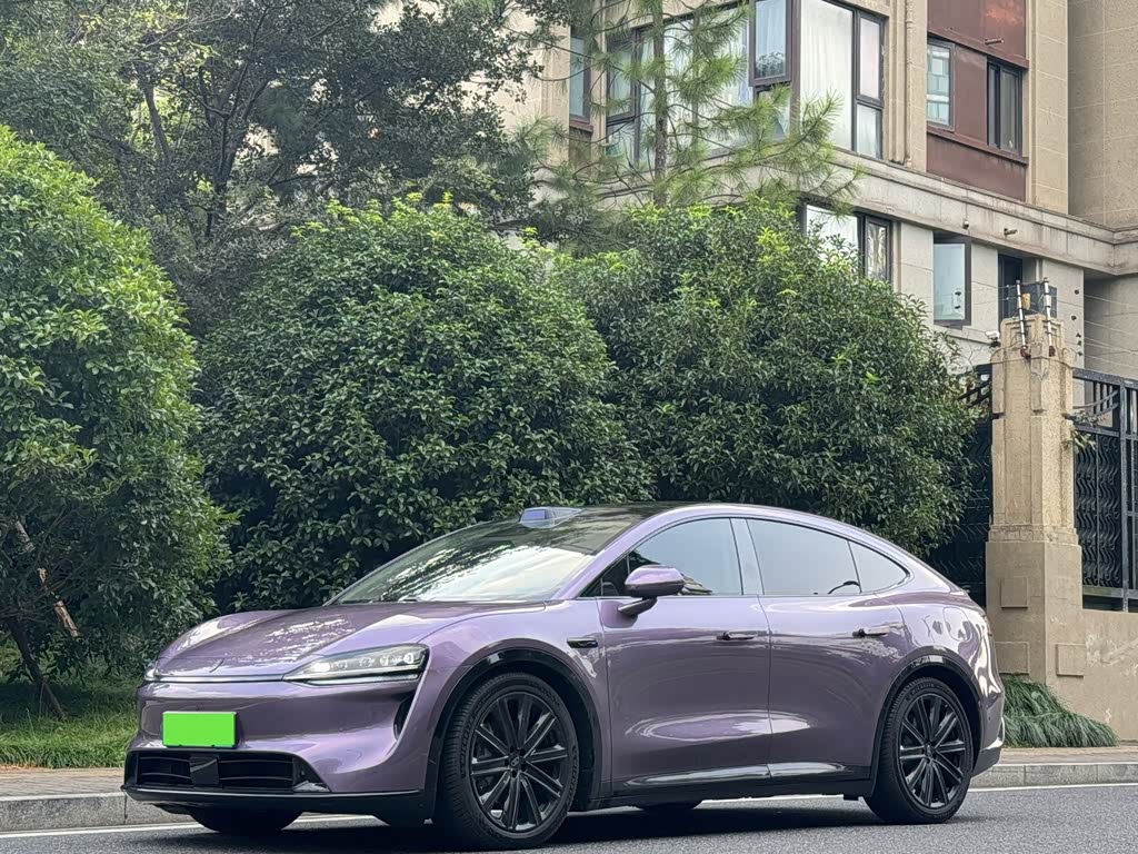 Luxeed R7