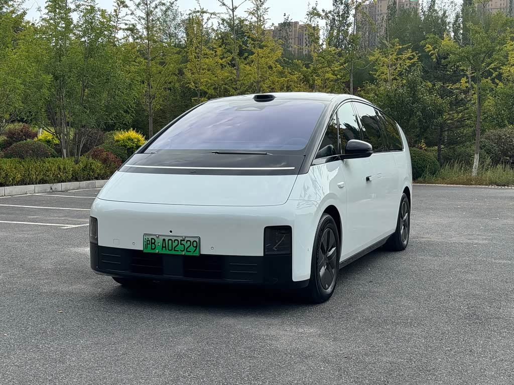 Li Auto MEGA