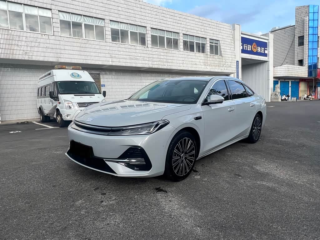Geely Galaxy Galaxy A7 EM