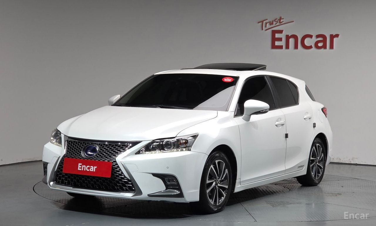 Lexus CT200h