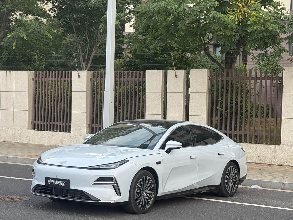 Geely Galaxy Galaxy 8