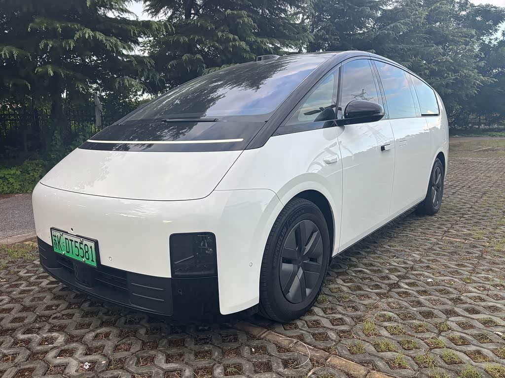Li Auto MEGA