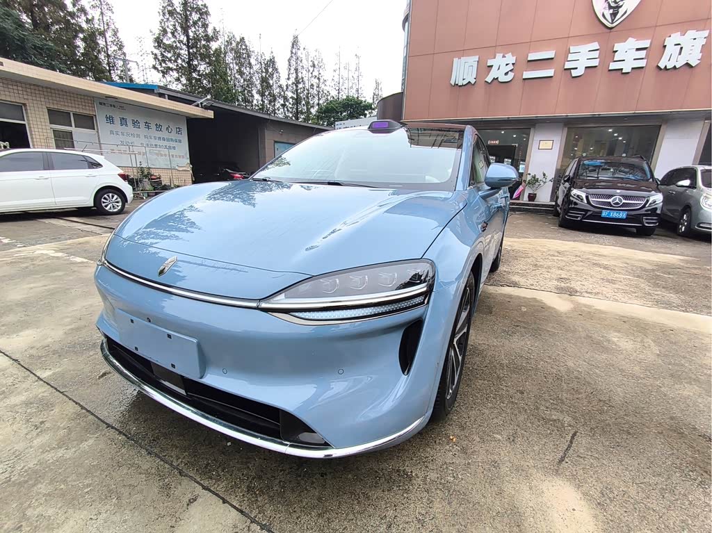Luxeed R7