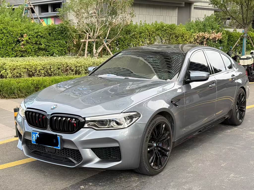 BMW M5